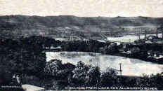 A similiar view as the previous photo in black /white, showing  Aspinwall on the Allegheny River